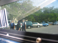 Natty spotted these amish people and had to take their picture - They look just like my visions of the pilgrims